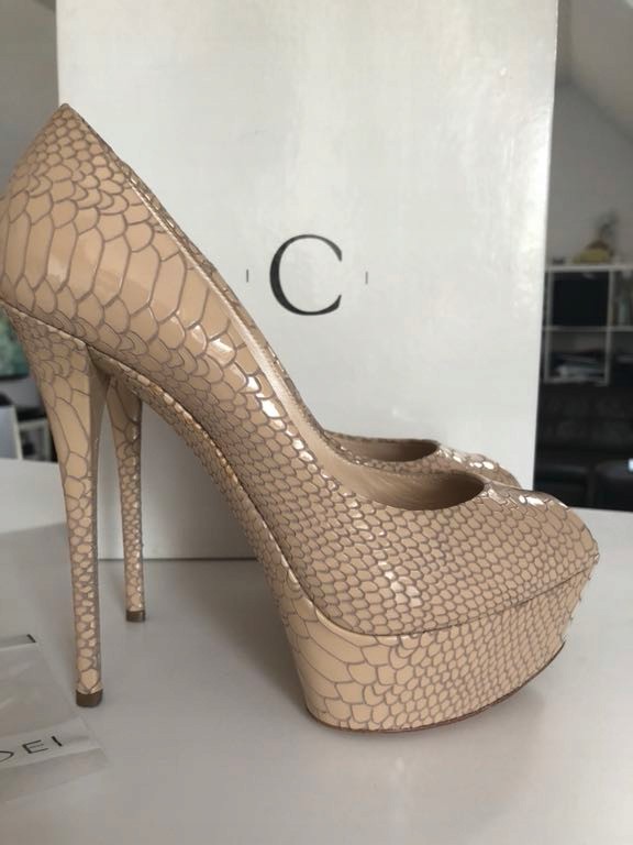 Casadei Pitondrill Sabbia 37,5 jak nowe nude