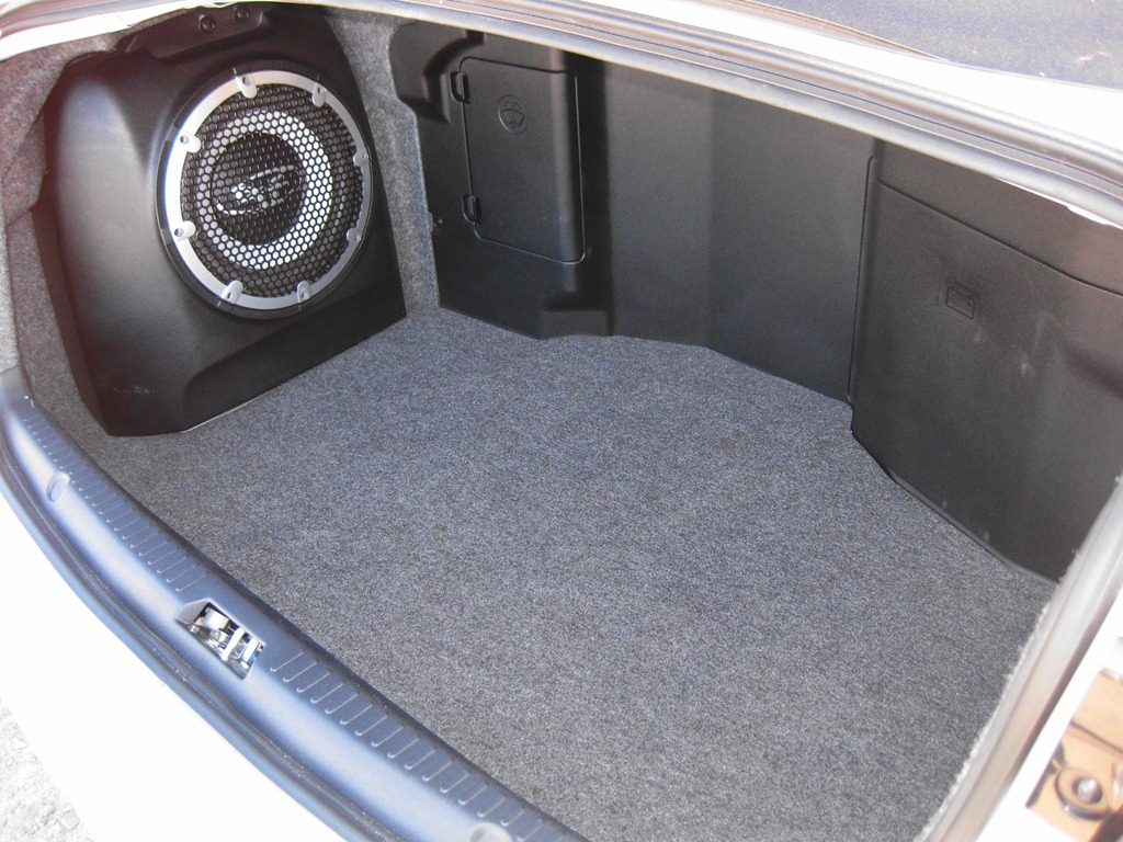 Mitsubishi store lancer subwoofer