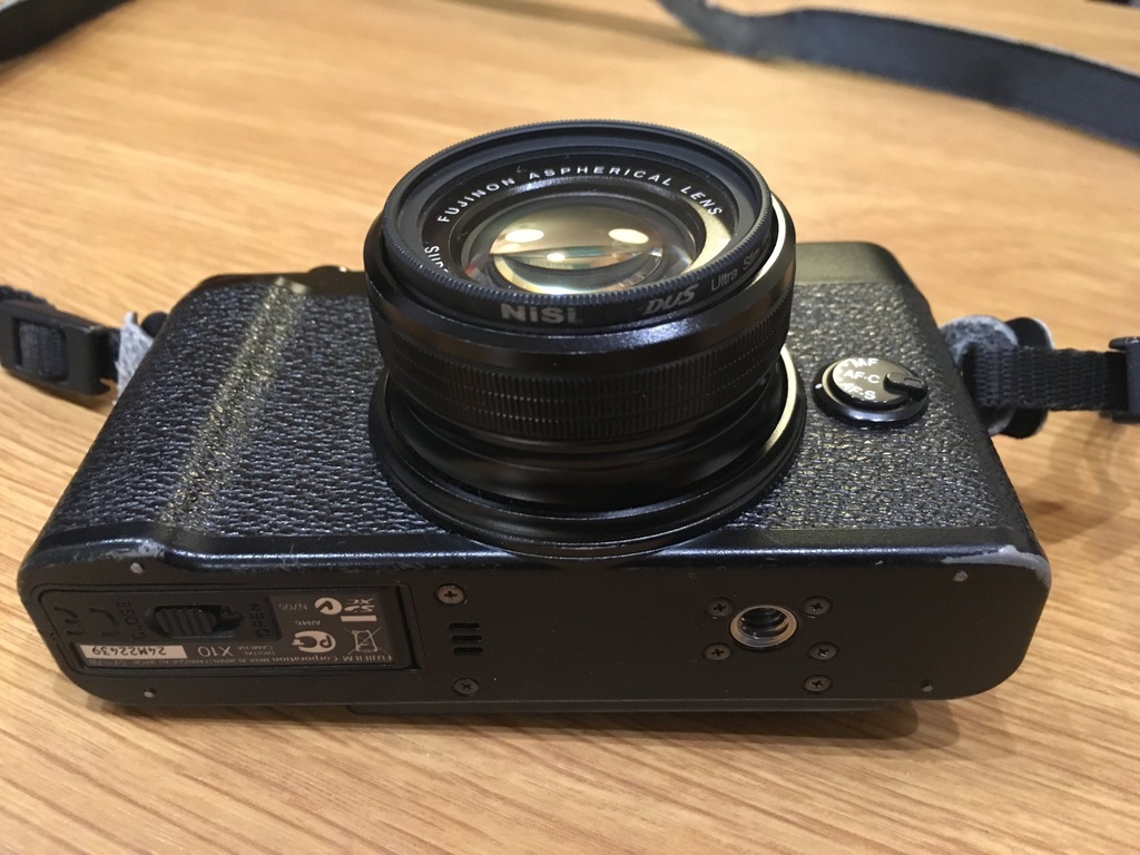 Fujifilm X10