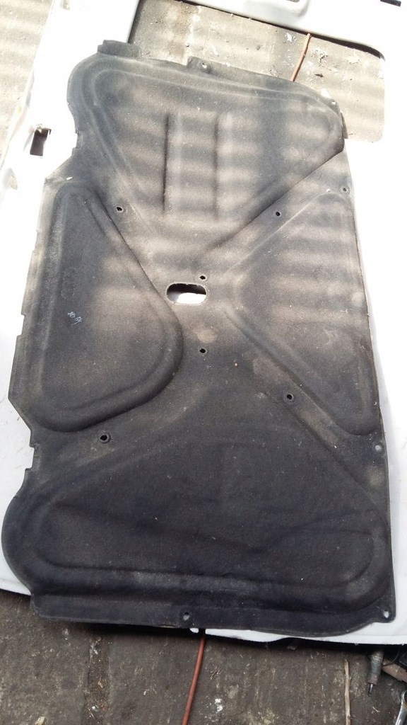 Wygłuszenie wyciszenie maski Audi 80 B4