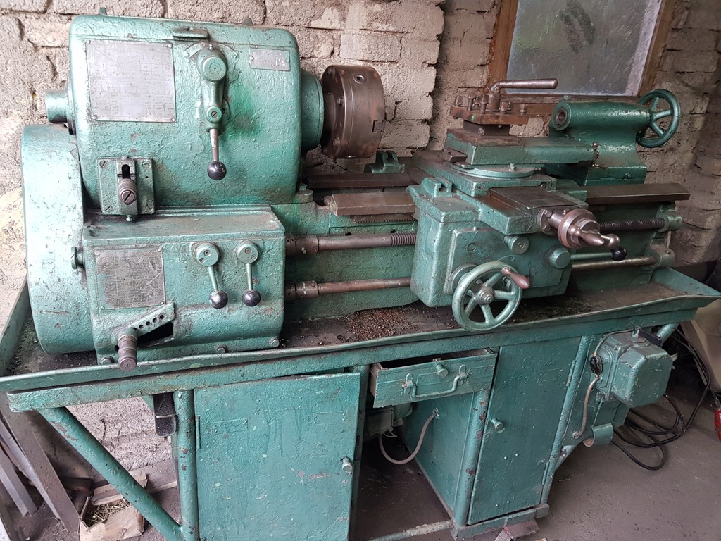 TOKARKA TUC 175