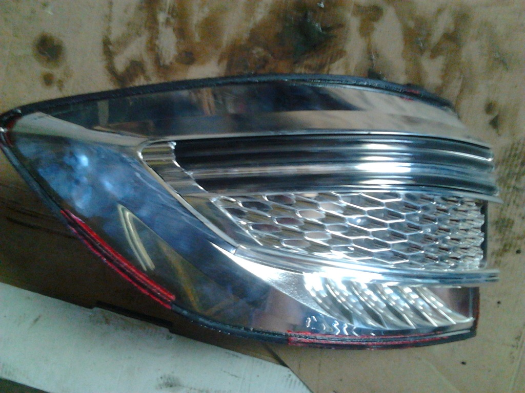 lampa tył led ford mondeo mk4 kombi lewa lift