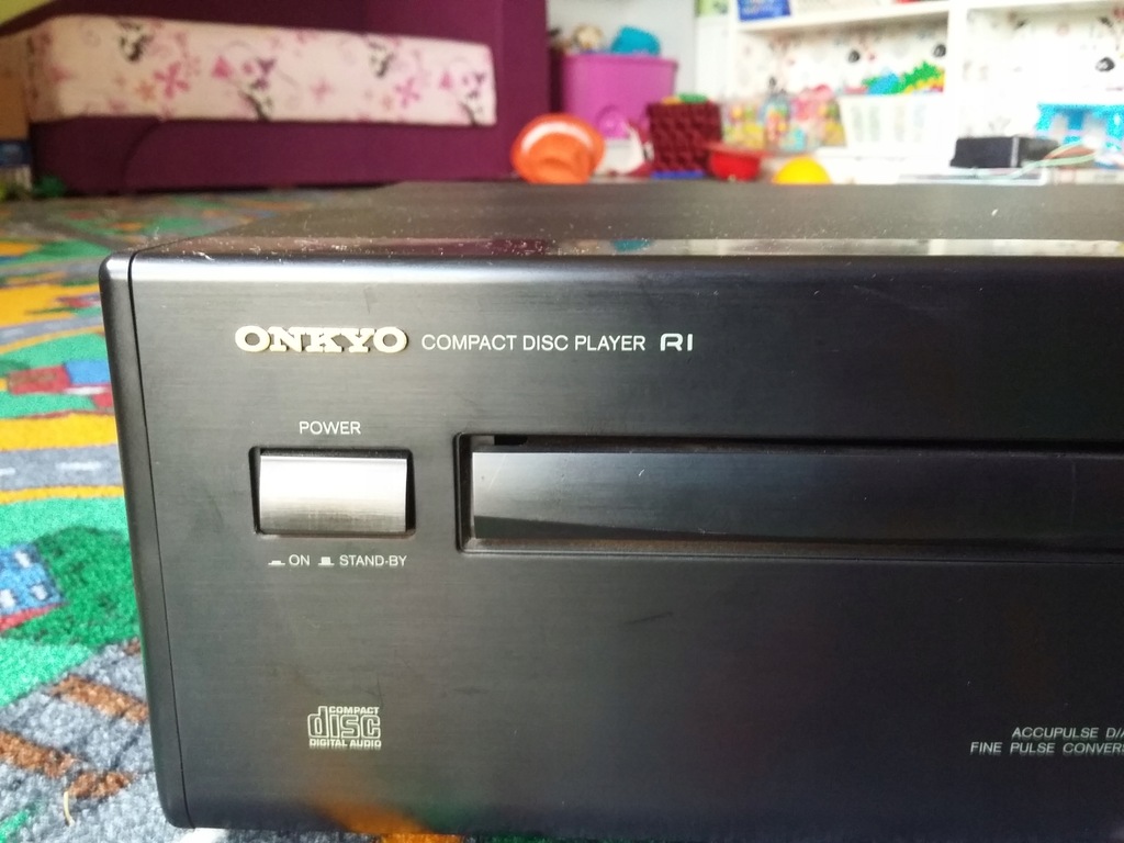 ONKYO COMPACT DISC PLAYER R1 PRZESKAKUJE LASER FVA 7455102285