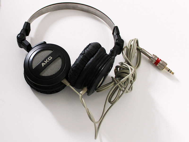 Słuchawki AKG K404