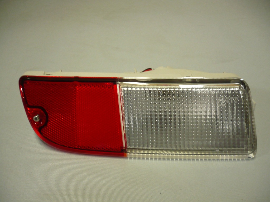 Lampa cofania Suzuki Ignis prawa strona