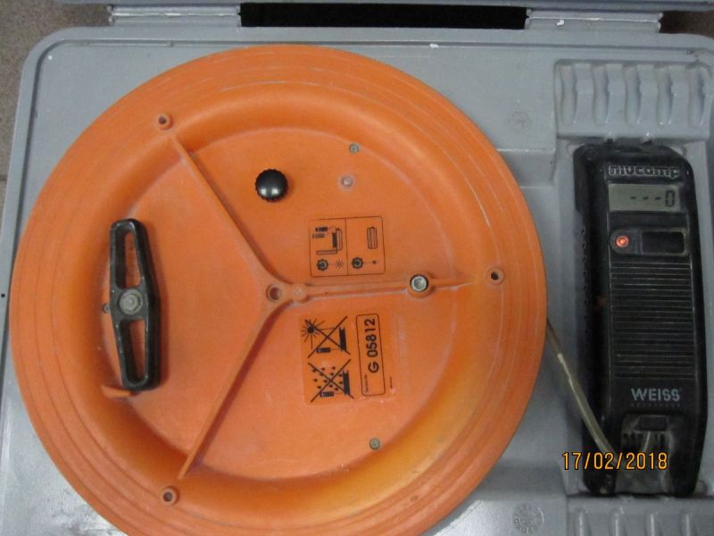 NIVCOMP POZIOMICA WĘŻOWA ELEKTRONICZNA SZLAUFWAGA