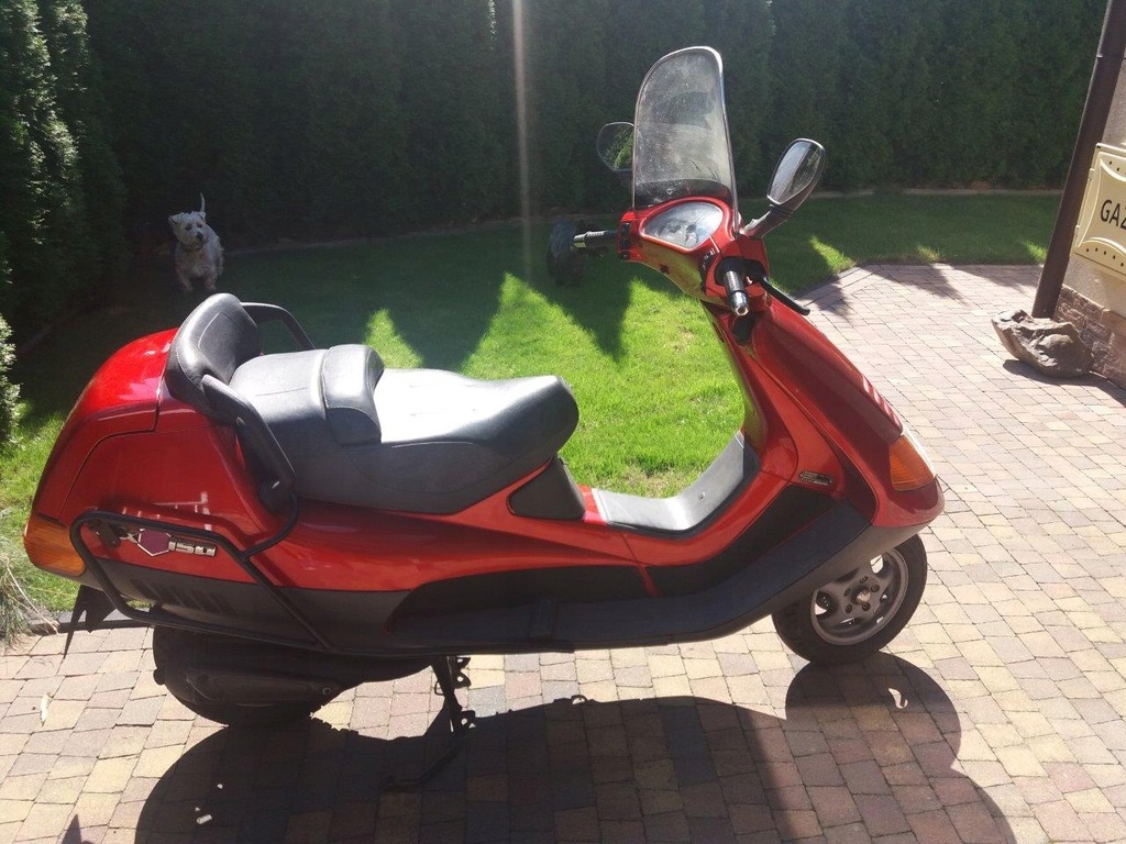 Skuter Piaggio Hexagon 150