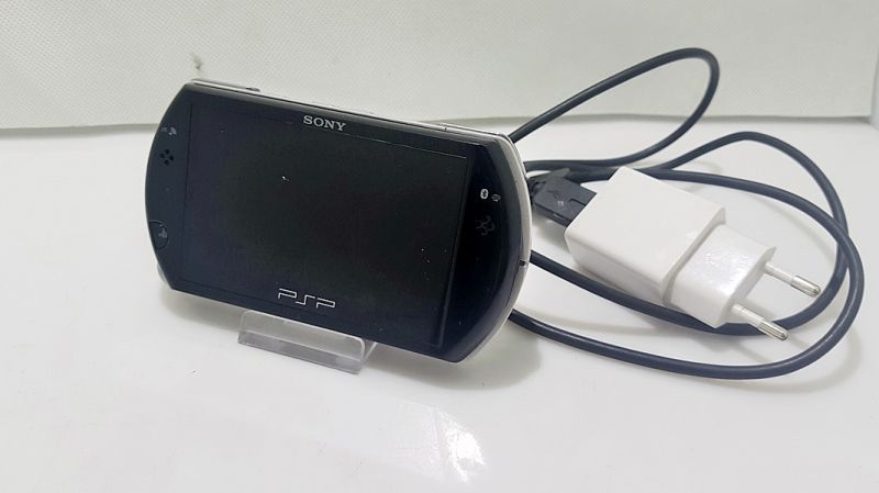 SONY PSP GO ROZSUWANE + ŁADOWARKA