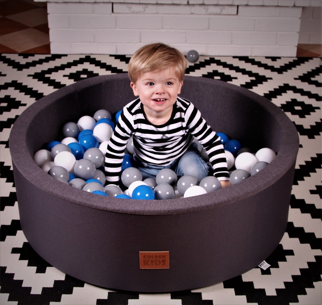 сухой бассейн. детский бассейн romana airpool дмф-мк-02. детская фотосессия в сухом бассейне. сухой бассейн возраст ребенка. 51.