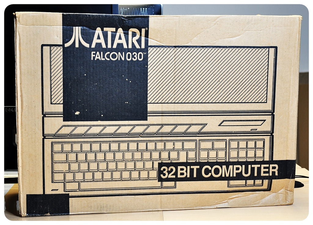ATARI FALCON 030 BOX 14MB 