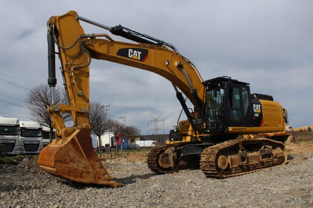 KOPARKA CAT 340F 2397MTH WZOROWY STAN 40T 2015 R.