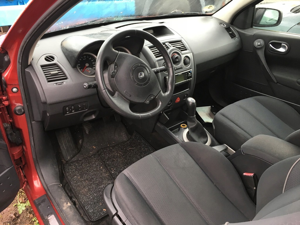 Renault Megane 2 Fotele Kanapa 3D Wnętrze AirBag