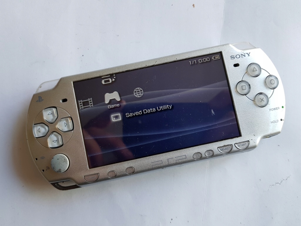 KONSOLA SONY PSP 2004 STAN DOBRY- GWR KONIN ! ! !
