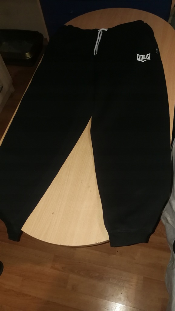 Spodnie dresowe Everlast czarne