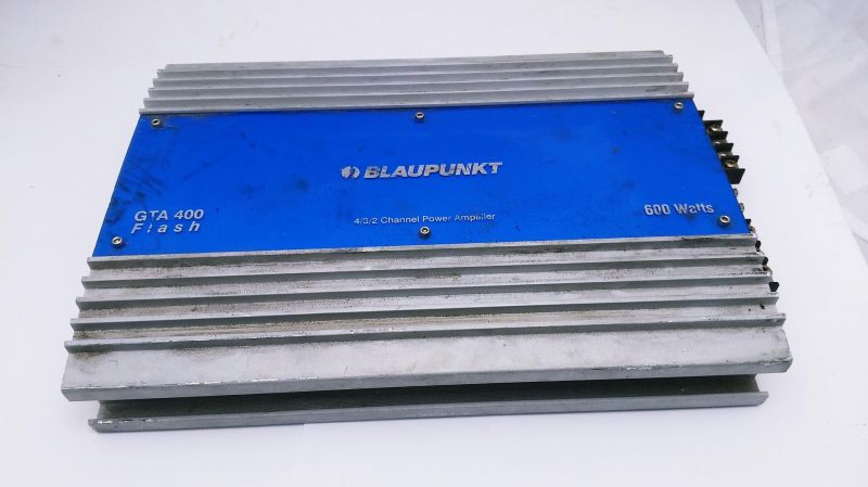 WZMACNIACZ SAMOCHODOWY BLAUPUNKT GTA 400 FLASH