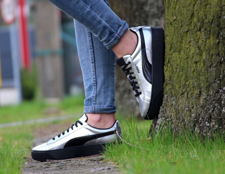 puma vikky platform metallic