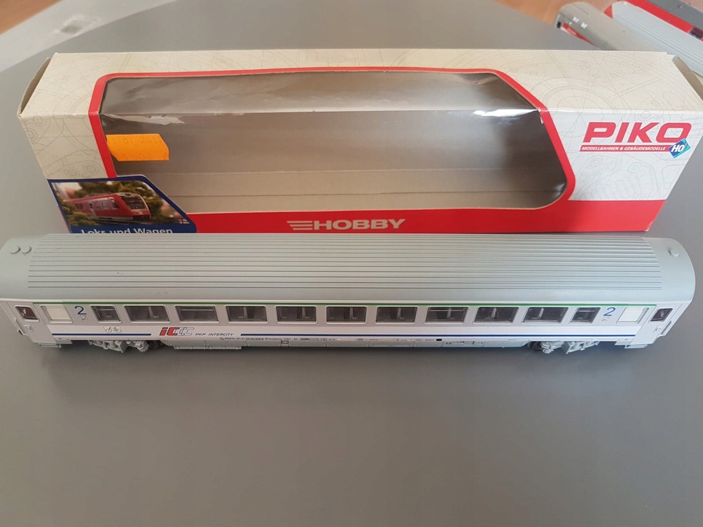 Wagon PIKO IC PKP Ep V symbol 96015