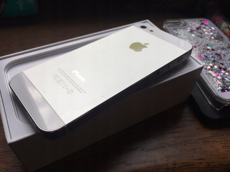 iPhone 5 64gb white + gratisy