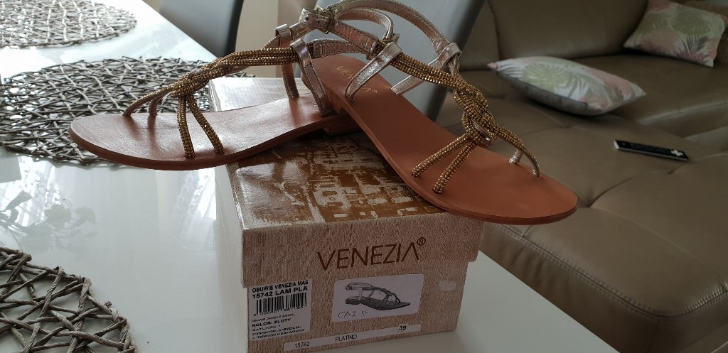 Venezia sandały 39