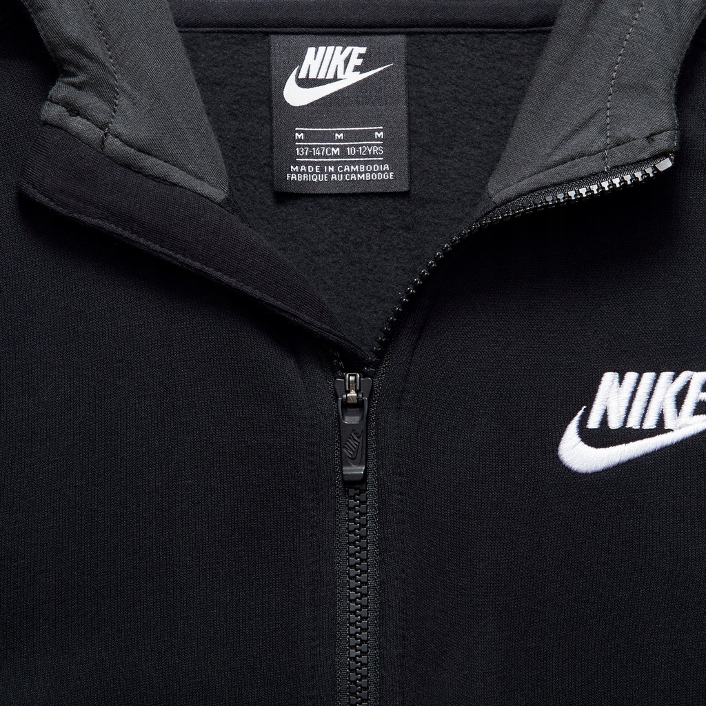 dres nike nsw