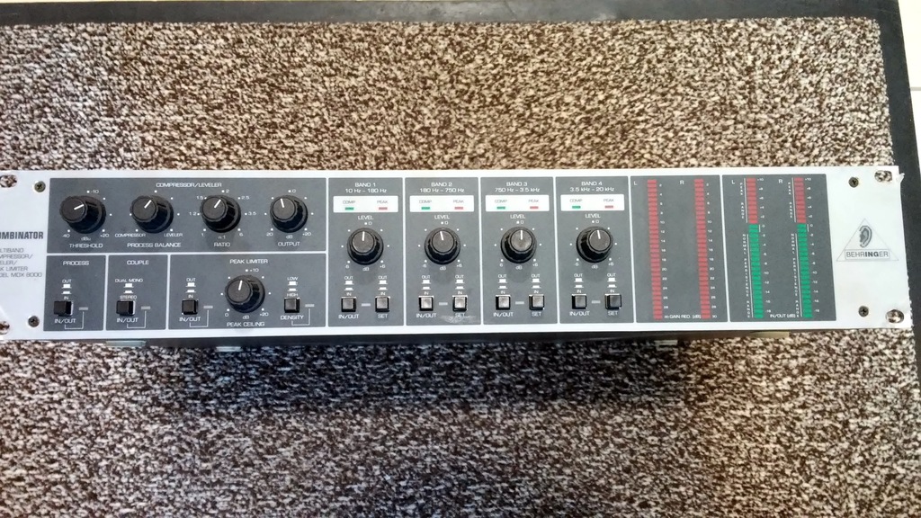 behringer combinator mdx 8000