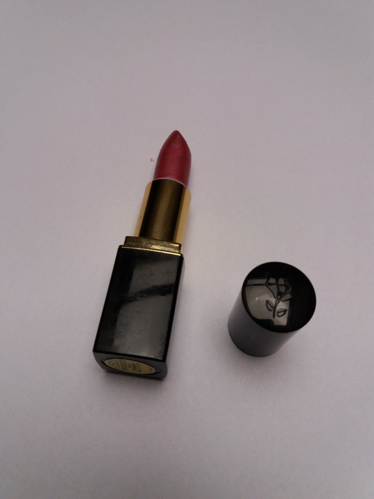 Pomatka od Lancome Rouge z USA