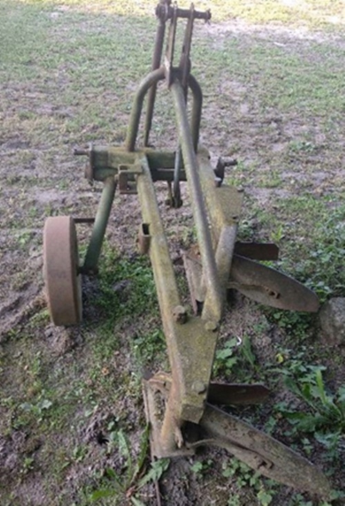 Pług 2 skibowy stary