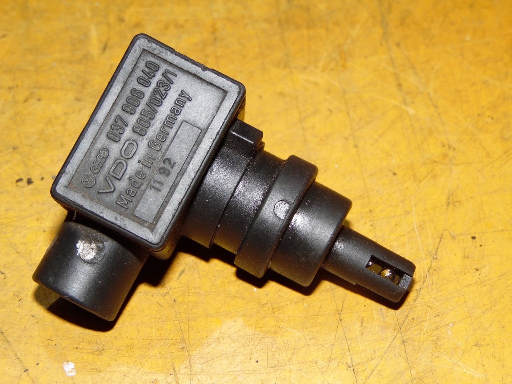 CZUJNIK CIŚNIENIA MAP SENSOR VW T4 2.5 B 037906040