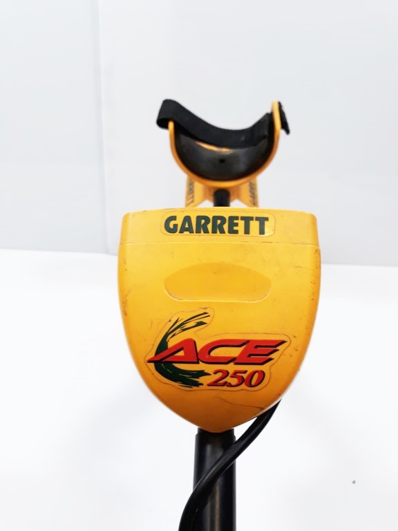 WYKRYWACZ METALI GARET AC 250
