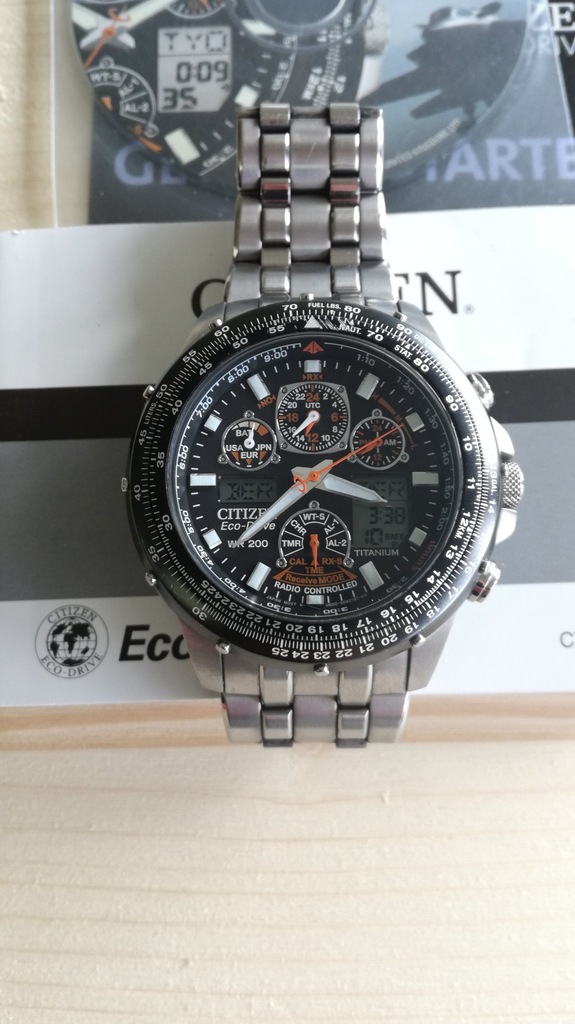 Citizen Skyhawk JY0010-50E Tytan