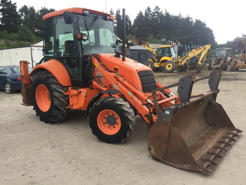 Ładowarka Fiat Hitachi FB 100 / New Holland LB 95
