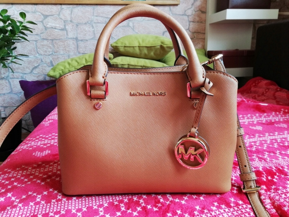 Michael kors savannah store small