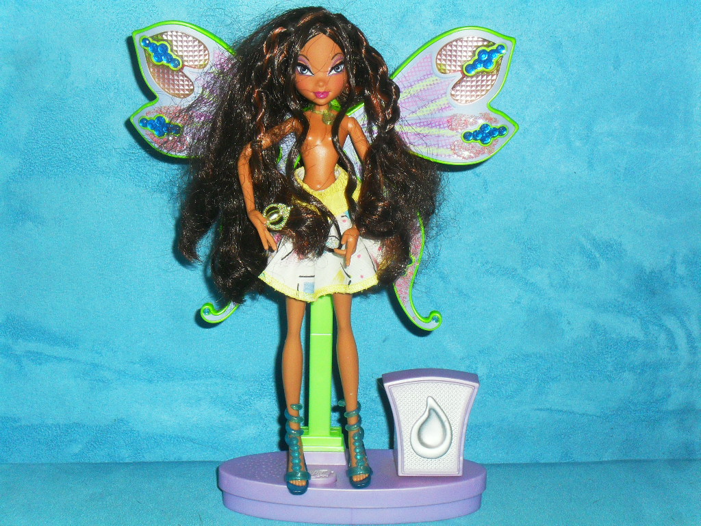 Winx śpiewająca lalka barbie Layla świeci gra