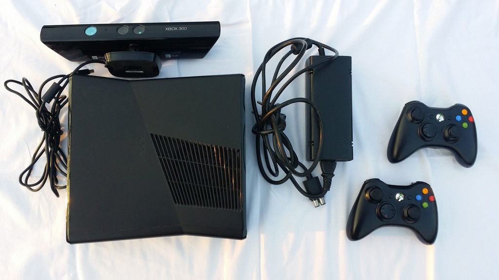 xBox 360 trinity 512GB LT 3.0 + kinect + 2 pady