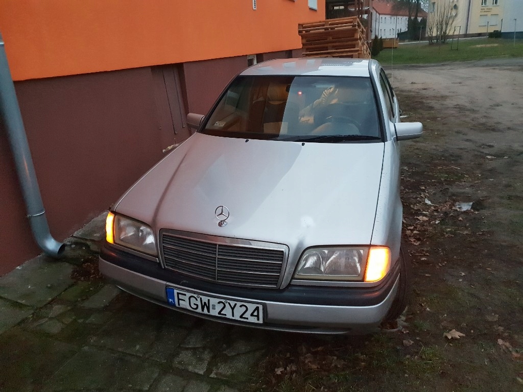 Mercedes c200