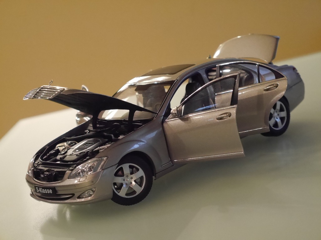 Mercedes s w221 1/18 Autoart Millennium UNIKAT!