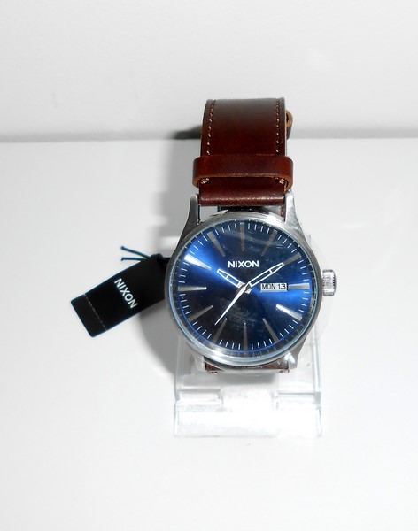 NIXON A1051524-00