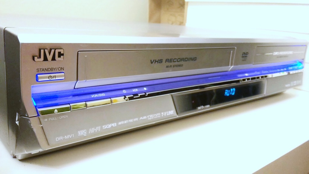 NAGRYWARKA VHS/DVD JVC DR MV1 S-VHS_HI FI STEREO