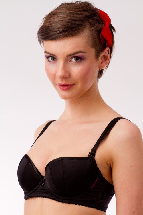 Ewa Michalak Effuniak CH Onyks 65D