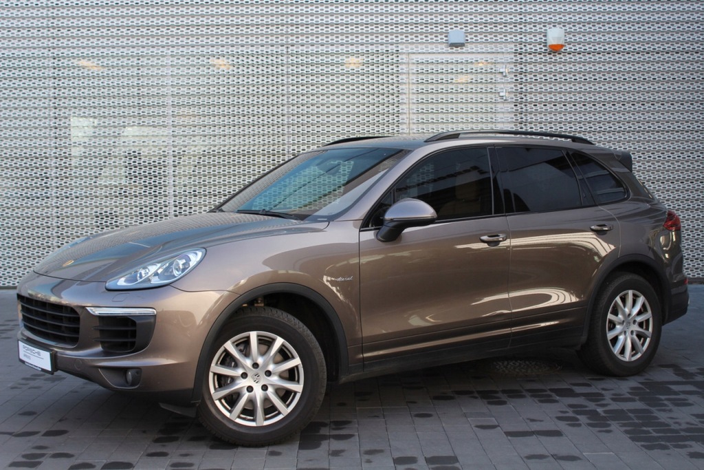 Porsche Cayenne FV 23% - Porsche Centrum