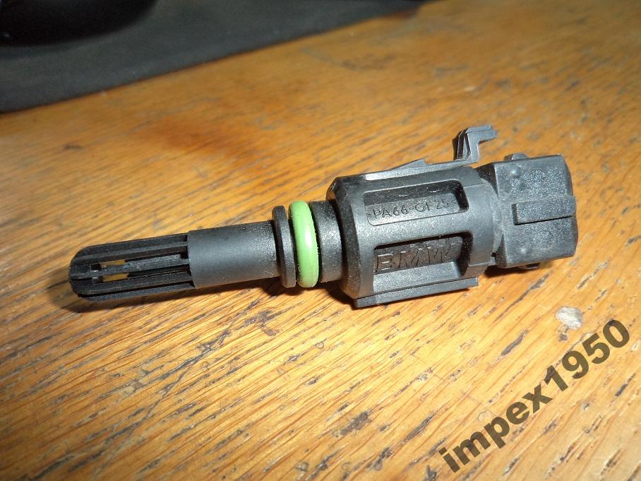 BMW E38 E39 V8 M62 CZUJNIK POWIETRZA PA66-GF25