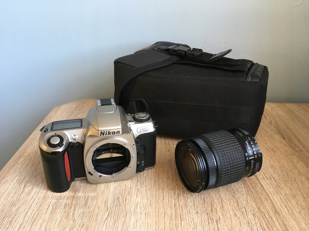 Lustrzanka Nikon F65 + Nikkor 28-80 mm F3,5-5,6