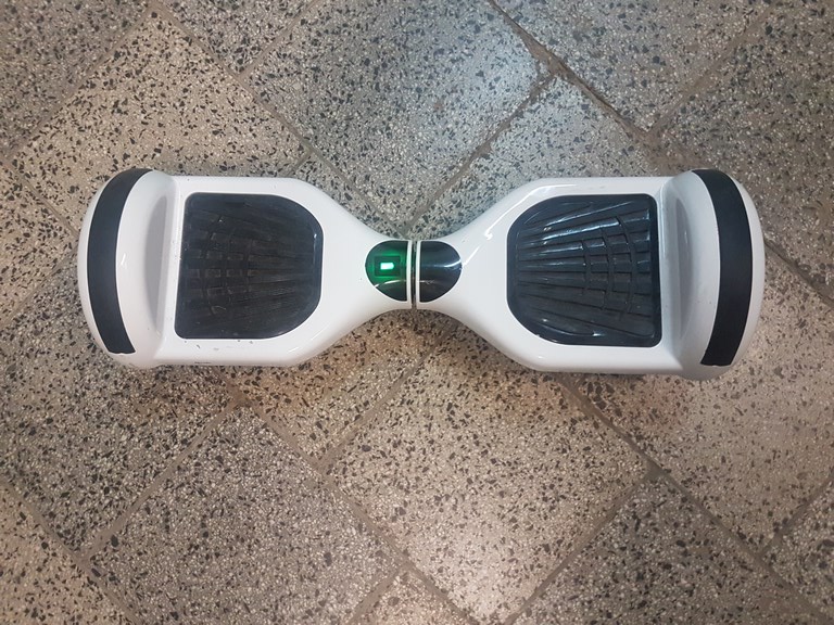 ELEKTRYCZNA DESKOROLKA ABCROS SMART WHEEL Z BT.