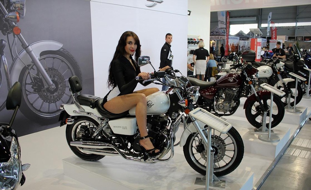ZIP RAVEN LUX 125 +SAKWY +SZYBA +PIÓRNIK JUNAK M11