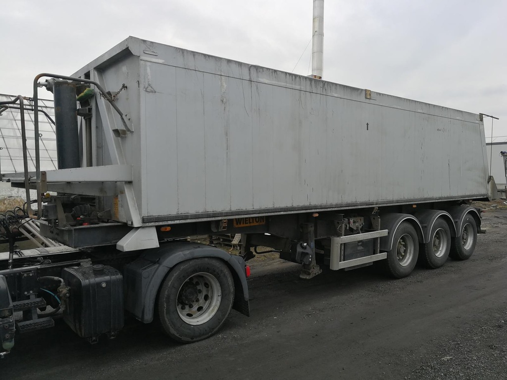 naczepa wywrotka wanna patelnia Wielton 38m3