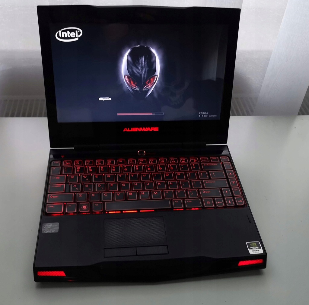 DELL Alienware M11x R3 i7-2617M 8GB GeForce GT540M