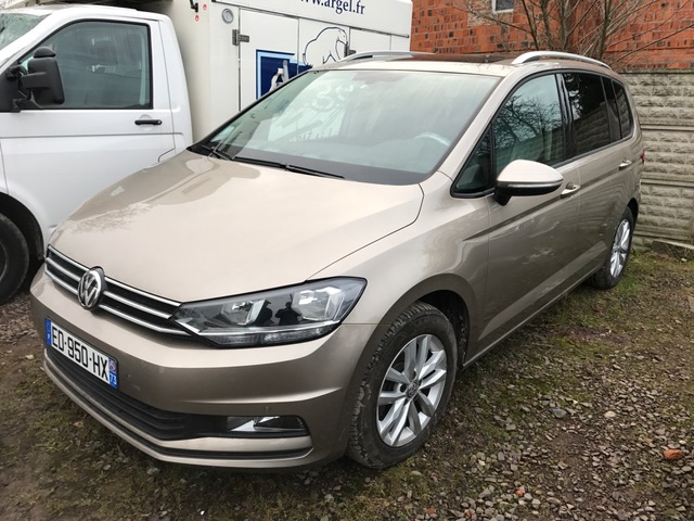 VW TOURAN 5TA 5T 2016 - 2017 Maska  LA1X
