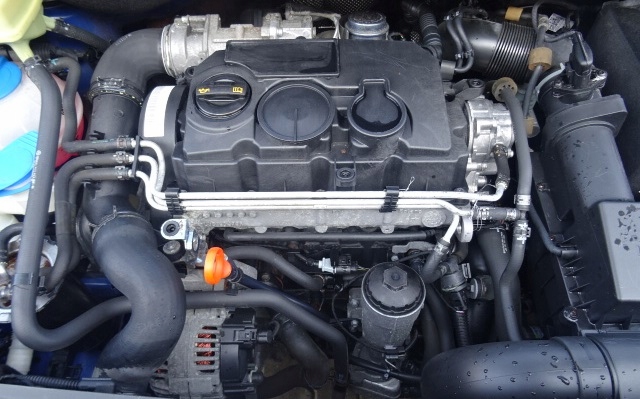 SILNIK KOMPLETNY BSU 1.9TDI 75KM - VW CADDY 08R