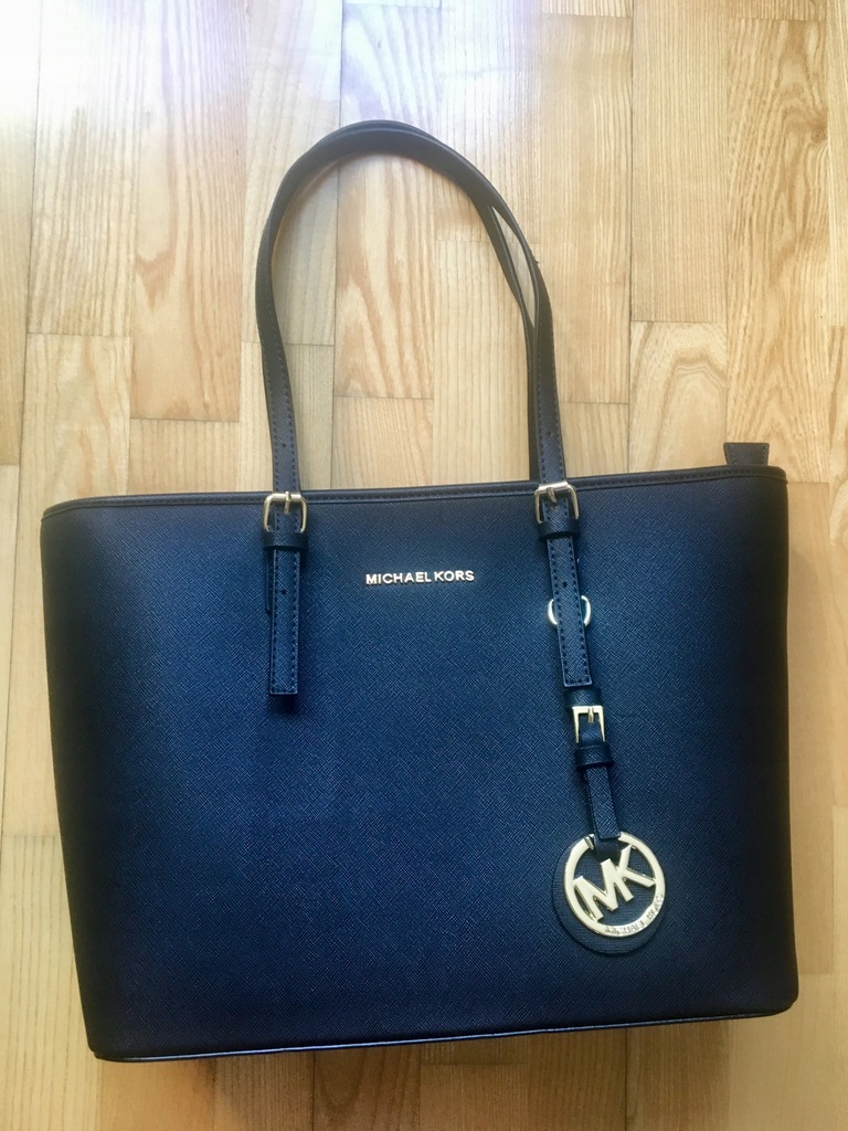 michael kors z chin
