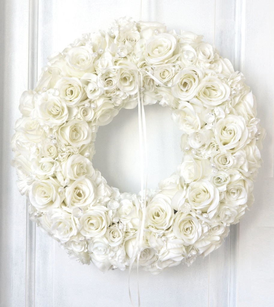 WIANEK  dekoracja wesele, drzwi  białe różyczki 40